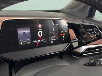 Volkswagen ID.4 Pro Performance 77kWh Life (204 ps) - LED - HEATED SEATS - NAV