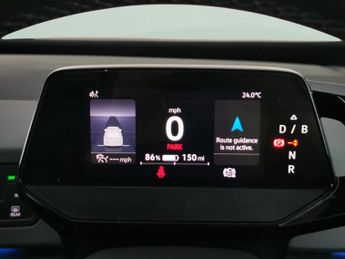 Volkswagen ID.3 Pure Performance 45kWh Life (150 ps) - HEATED STEERING - COMFORT