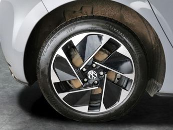 Volkswagen ID.3 Pure Performance 45kWh Life (150 ps) - HEATED STEERING - COMFORT