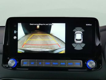 Hyundai Kona 64kWh Premium (10.5kW Charger) (204 ps) - KEYLESS ENTRY - LED - 