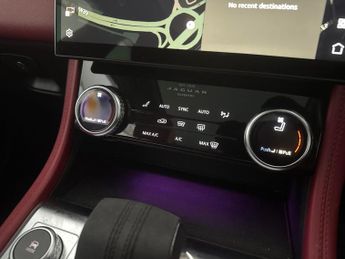 Jaguar F-PACE 2.0 D200 MHEV R-Dynamic SE AWD (204 ps) - MERIDIAN AUDIO - REVER