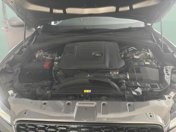 Jaguar F-PACE 2.0 D200 MHEV R-Dynamic SE AWD (204 ps) - MERIDIAN AUDIO - REVER
