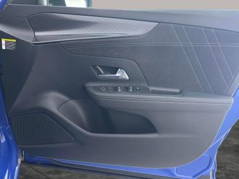 Vauxhall Mokka Electric 50kWh Ultimate (136 ps) - PARK ASSIST - LED - REVERSE CAM