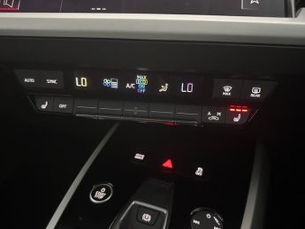 Audi Q4 E-tron 35 Sport 55kWh (170 ps) - BLUETOOTH - CRUISE - SPEED LIMIT RECOG