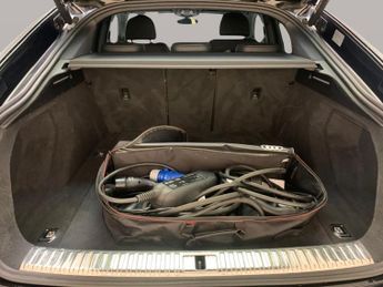 Audi e-tron 55 S line Sportback quattro 95kWh (11kW Charger) (408 ps) - ADJU