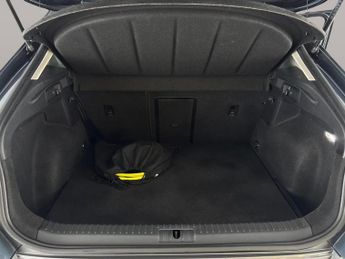 Cupra Formentor 1.4 eHybrid 12.8kWh V1 Plug-in DSG (204 ps) - KEYLESS ENTRY - LE