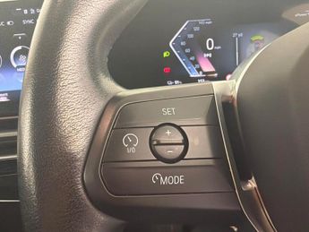 BMW iX1 30 66.5kWh xLine xDrive (11kW Charger) (313 ps) - REV CAM - ELEC