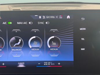 BMW iX1 30 66.5kWh xLine xDrive (11kW Charger) (313 ps) - REV CAM - ELEC