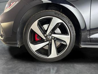 Volkswagen Polo 2.0 TSI GTI DSG (207 ps) - LIGHT AND SIGHT PACK - WIFI - BLUETOO