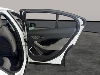 Jaguar I-PACE 400 90kWh HSE 4WD (400 ps) - MERIDIAN AUDIO - REVERSE CAM - NAV
