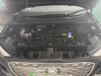 Audi Q4 E-tron 40 S line 82kWh (204 ps) FUNCTION PACK - NAV - LED LIGHTS