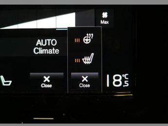 Volvo XC40 1.5h T4 Recharge 10.7kWh Plus Plug-in (211 ps) - KEYLESS ENTRY
