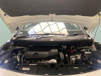Peugeot 3008 1.6 13.2kWh Allure Premium + Plug-in e-EAT (225 ps) - LANE DEPAR