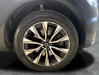 Volvo XC60 2.0 B4 MHEV Plus AWD (197 ps) - SURROUND VIEW - PARK ASSIST - LE