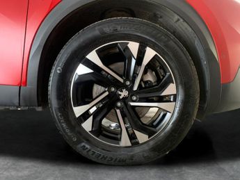 Peugeot E-2008 50kWh GT (7kW Charger) (136 ps) - BLACK ROOF RAILS - LED - REVER