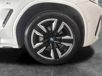 BMW iX3 80kWh M Sport (286 ps) - LEATHER - HEATED SEATS - NAV