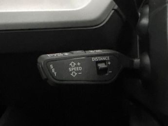Audi Q4 E-tron 35 Sport 55kWh (170 ps) - BLUETOOTH - CRUISE - SPEED LIMIT RECOG
