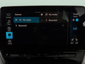 Volkswagen ID.4 Pro Performance 77kWh Life (204 ps) - LED - HEATED SEATS - NAV