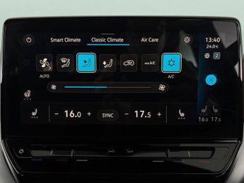 Volkswagen ID.4 Pro Performance 77kWh Life (204 ps) - LED - HEATED SEATS - NAV