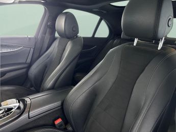 Mercedes-Benz E Class 2.0 E220d AMG Line Night Edition (Premium Plus) G-Tronic+ (194 p
