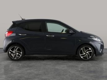 Hyundai i10 1.0 Premium (67 ps) - KEYLESS ENTRY - REVERSE CAM - HEATED SEATS