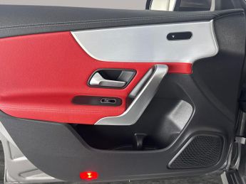 Mercedes-Benz CLA 1.3 CLA250e 15.6kWh AMG Line (Premium Plus) Coupe Plug-in 8G-DCT