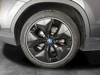 BMW iX3 80kWh Premier Edition (286 ps) - PAN ROOF - DRIVING ASSISTANT - 