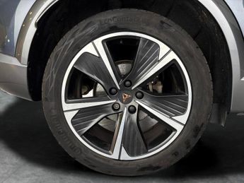 Cupra Formentor 1.4 eHybrid 12.8kWh V1 Plug-in DSG (204 ps) - KEYLESS ENTRY - LE