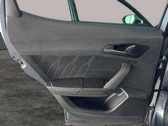 Cupra Formentor 1.4 eHybrid 12.8kWh V1 Plug-in DSG (204 ps) - KEYLESS ENTRY - LE