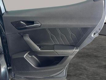 Cupra Formentor 1.4 eHybrid 12.8kWh V1 Plug-in DSG (204 ps) - KEYLESS ENTRY - LE
