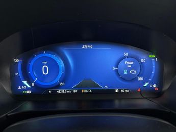 Ford Kuga 2.5h Duratec ST-Line X Edition CVT (190 ps) - BLACK ROOF RAILS