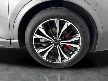 Ford Kuga 2.5h Duratec ST-Line X Edition CVT (190 ps) - BLACK ROOF RAILS