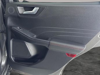 Ford Kuga 2.5h Duratec ST-Line X Edition CVT (190 ps) - BLACK ROOF RAILS