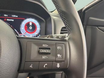 Nissan Qashqai 1.3 DIG-T MHEV N-Connecta XTRON (158 ps) - INTELLIGENT LANE INTE