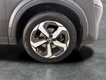 Nissan Qashqai 1.3 DIG-T MHEV N-Connecta XTRON (158 ps) - INTELLIGENT LANE INTE