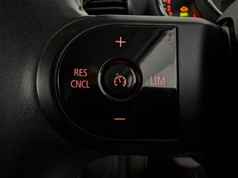 Mini Clubman 1.5 Cooper Classic 6dr Steptronic (136 ps) - LED - NAV