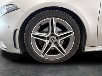 Mercedes-Benz A Class 1.3 A180 AMG Line (Executive) 7G-DCT (136 ps) - SELF PARK - REVE