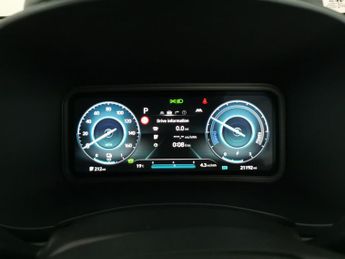 Hyundai Kona 64kWh Premium (10.5kW Charger) (204 ps) - KEYLESS ENTRY - LED - 