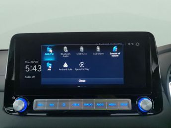Hyundai Kona 64kWh Premium (10.5kW Charger) (204 ps) - KEYLESS ENTRY - LED - 
