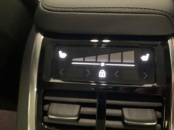 Volvo XC60 2.0 B4 MHEV Plus AWD (197 ps) - SURROUND VIEW - PARK ASSIST - LE