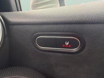 Mercedes-Benz A Class 1.3 A180 AMG Line (Executive) 7G-DCT (136 ps) - SELF PARK - REVE