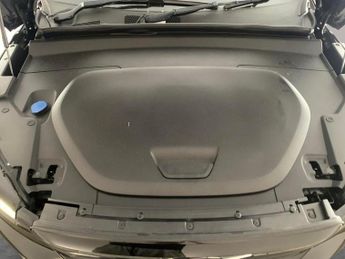 Volvo XC40 Recharge Twin 82kWh Plus AWD (408 ps) - BLACK ROOF RAILS - KEYLE