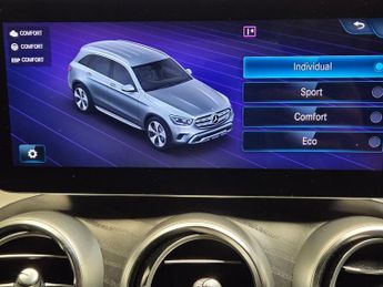 Mercedes-Benz GLC 2.0 GLC220d AMG Line (Premium) G-Tronic+ 4MATIC (194 ps) - HEATE
