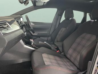 Volkswagen Polo 2.0 TSI GTI DSG (207 ps) - LIGHT AND SIGHT PACK - WIFI - BLUETOO