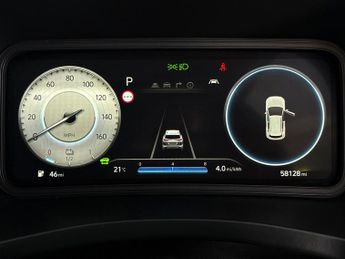 Hyundai Kona 64kWh Ultimate (10.5kW Charger) (204 ps) - HEAT AND COOL SEATS -