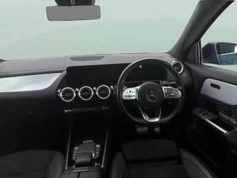 Mercedes-Benz EQA EQA 300 66.5kWh AMG Line 4MATIC (228 ps) - ADAPTIVE LIGHTS - HEA