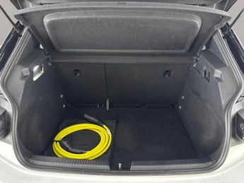 Volkswagen ID.3 Pro Performance 58kWh Life (204 ps) - HEATED SEATS - NAV - HEATE