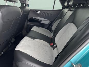 Volkswagen ID.3 Pro Performance 58kWh Family (204 ps) - KEYLESS ENTRY - REVERSE 