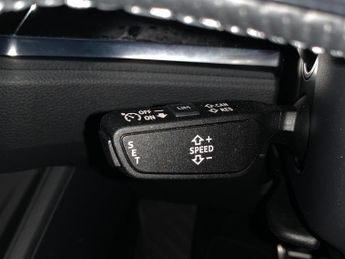 Audi Q3 1.4 TFSIe 45 Vorsprung Sportback Plug-in S Tronic 13kWh (245 ps)