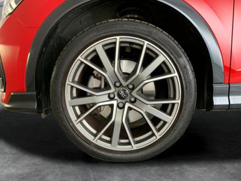 Audi Q3 1.4 TFSIe 45 Vorsprung Sportback Plug-in S Tronic 13kWh (245 ps)